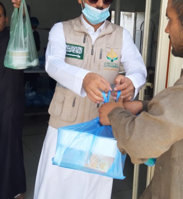 البدء في توزيع وجبات إفطار صائم لعام 1443هـ